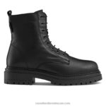 8 مكافحة الحذاء القتالية العيينة 8840R265 أسود نحيف Russell And Bromley