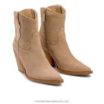⁦الحذاء الغربي بكعب النقدية 8840R344 اللون البيج نحيف Russell And Bromley⁩ - الصورة ⁦2⁩