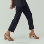 ⁦امالفي كعب عريض 8840R120 حيادي نحيف Russell And Bromley⁩ - الصورة ⁦4⁩