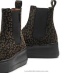 ⁦بارك طريقة حذاء رياضة التمهيد تشيلسي 8840R86 معدني نحيف Russell And Bromley⁩ - الصورة ⁦3⁩