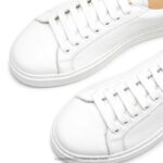 ⁦بريق الدانتيل أعلى منخفضة 8840R64 أبيض نحيف Russell And Bromley⁩ - الصورة ⁦4⁩
