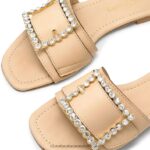 ⁦بغل بإبزيم مرصع بالجواهر سيندي 8840R406 تان نحيف Russell And Bromley⁩ - الصورة ⁦4⁩