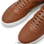 ⁦حذاء رياضي برقبة دائرية من أكسفورد 8840R478 بني رجال Russell And Bromley⁩ - الصورة ⁦4⁩