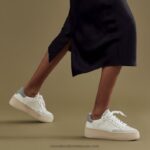 ⁦حذاء رياضي منخفض الارتفاع 8840R70 أبيض نحيف Russell And Bromley⁩ - الصورة ⁦4⁩