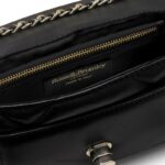 ⁦حقيبة كروسبودي صغيرة من Quiltpuff midi 8840R673 أسودRussell And Bromley⁩ - الصورة ⁦4⁩