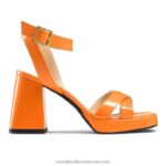 صندل ذو نعل سميك groovybaby 8840R136 البرتقالي نحيف Russell And Bromley