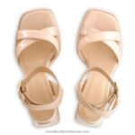 ⁦صندل ذو نعل سميك groovybaby 8840R144 حيادي نحيف Russell And Bromley⁩ - الصورة ⁦3⁩