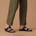 ⁦صندل فاب لاين بغطاء للرأس 8840R506 أسود رجال Russell And Bromley⁩ - الصورة ⁦4⁩