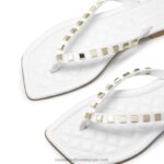 ⁦صندل كايرو مائل للأمام 8840R410 أبيض نحيف Russell And Bromley⁩ - الصورة ⁦4⁩