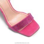 ⁦صندل كوزمو بكعب 8840R186 لون القرنفل نحيف Russell And Bromley⁩ - الصورة ⁦4⁩