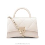 على حقيبة الاستيلاء منظم الصخور 8840R727 أبيضRussell And Bromley