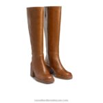 ⁦غاوتشو حذاء طويل بكعب عريض للركبة 8840R341 بني نحيف Russell And Bromley⁩ - الصورة ⁦2⁩