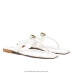 ⁦قرص لوريتا تقليم اصبع القدم ثونغ 8840R393 أبيض نحيف Russell And Bromley⁩ - الصورة ⁦2⁩