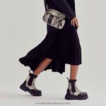 ⁦قهر حذاء تشيلسي 8840R302 أسود نحيف Russell And Bromley⁩ - الصورة ⁦4⁩
