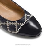 ⁦مضخة باليه بوليفارد بيرل 8840R241 أزرق نحيف Russell And Bromley⁩ - الصورة ⁦4⁩