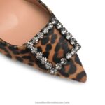 ⁦مضخة مرصعة بالجواهر 8840R184 فهد نحيف Russell And Bromley⁩ - الصورة ⁦4⁩