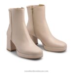 ⁦منصة blockboot التمهيد النظيف 8840R272 اللون البيج نحيف Russell And Bromley⁩ - الصورة ⁦2⁩