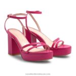 ⁦منصة Strappy 8840R175 لون القرنفل نحيف Russell And Bromley⁩ - الصورة ⁦2⁩