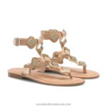 ⁦ميدالية مرصعة اصبع القدم صندل ثونغ 8840R372 لون القرنفل نحيف Russell And Bromley⁩ - الصورة ⁦2⁩