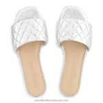 ⁦quiltmule مبطن بغل مسطح 8840R397 فضة نحيف Russell And Bromley⁩ - الصورة ⁦3⁩